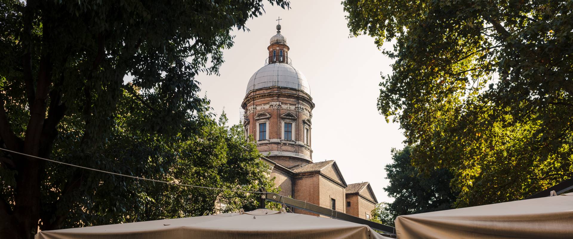 Chiesa del Voto, Modena, vista della cupola foto di Acnaibinidrat